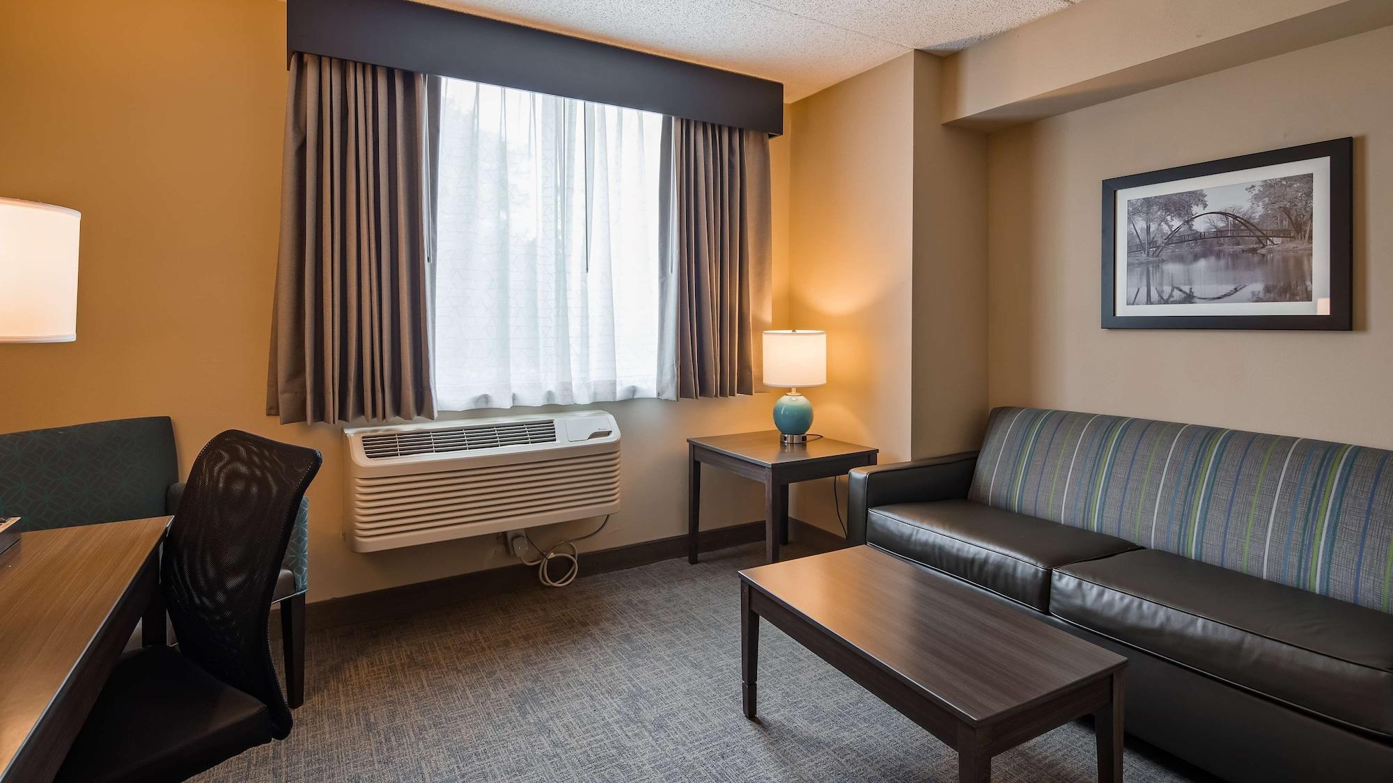 เบสต์ เวสเทิร์น อีสต์ ทาวน์ สวีท Hotel เมดิสัน ภายนอก รูปภาพ
